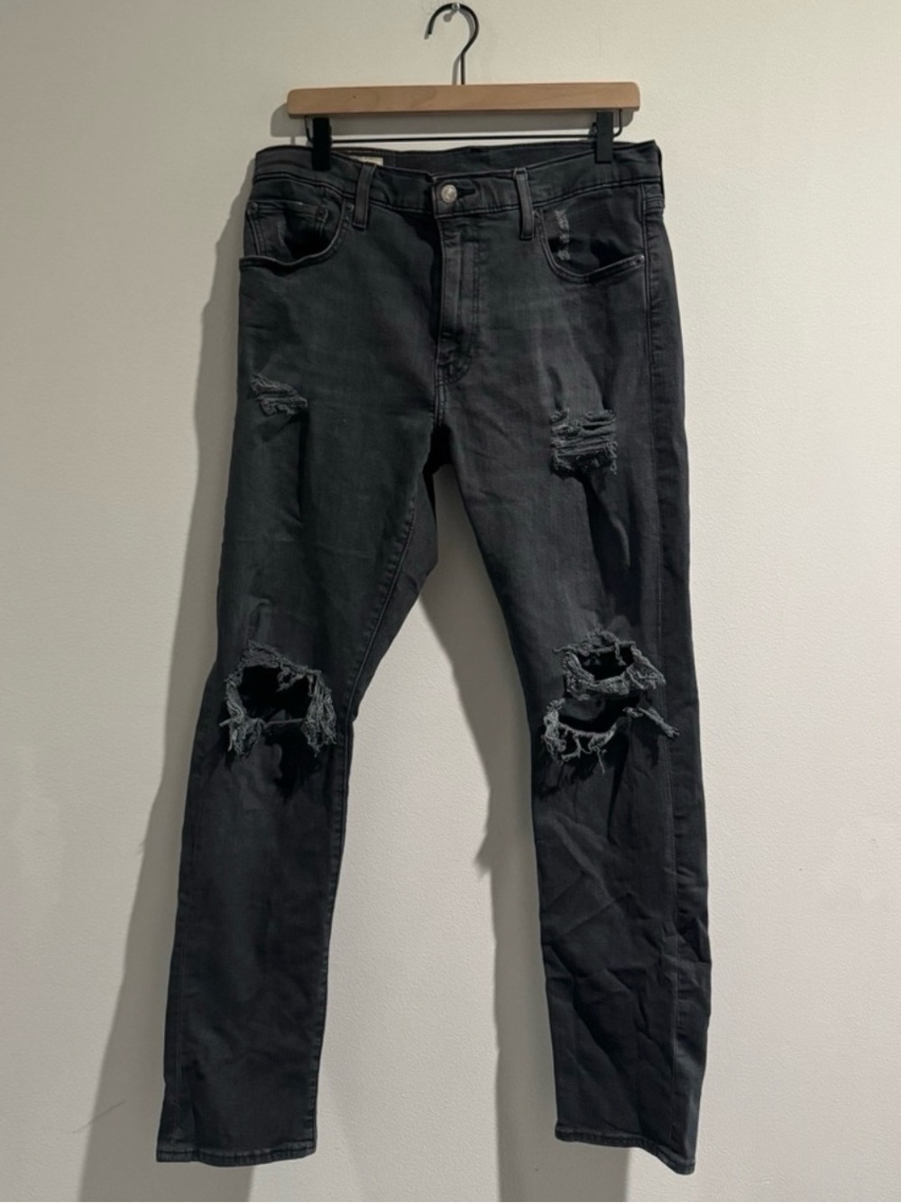Levi’s 512 Slim Taper Distressed Black Jeans Men’s 33x32